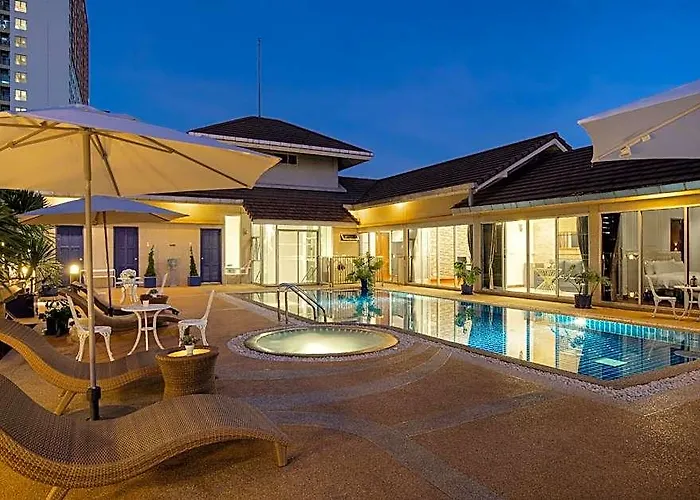 Aparthotel Capitel Rama 4 3*