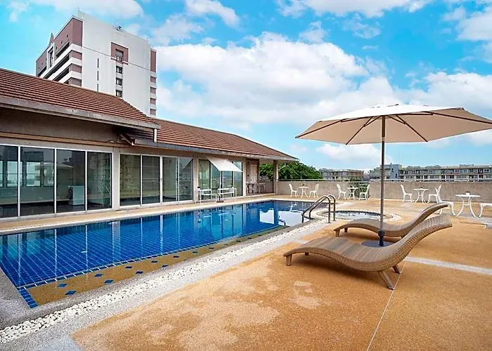 Aparthotel Capitel Rama 4 3*
